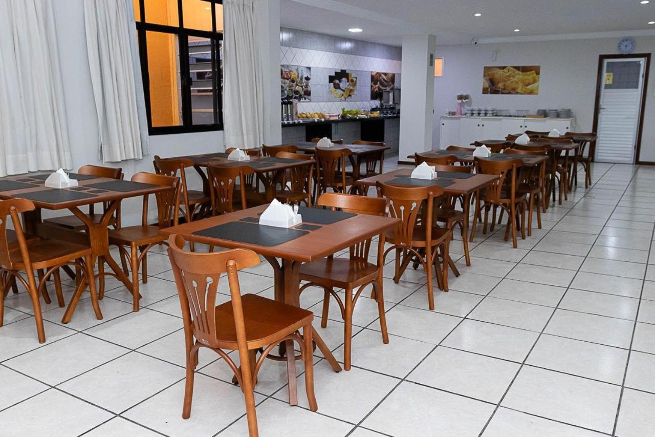 Inter Hotel Camburi  Exterior photo